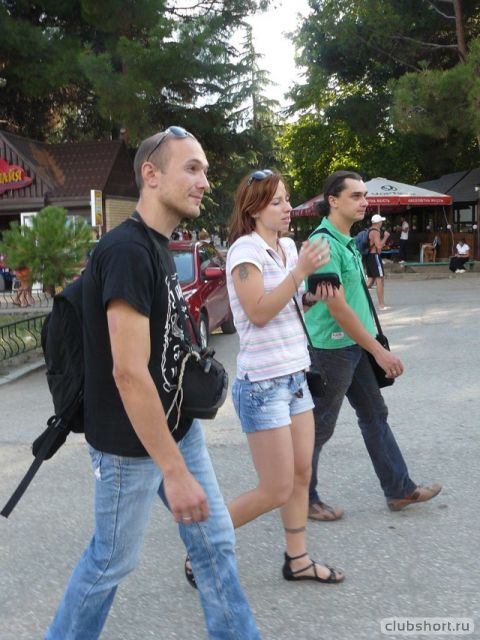 67739_ab5a04icyfg.jpg